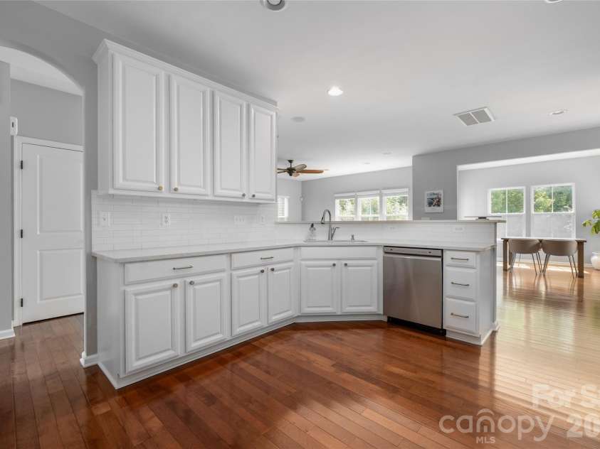 11708 Warfield Avenue, Huntersville, NC 28078.  MLS# CAR4416048, YatesRealty ID 47451. 