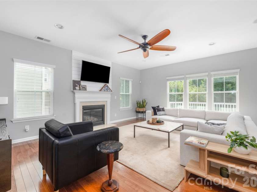 11708 Warfield Avenue, Huntersville, NC 28078.  MLS# CAR4416048, YatesRealty ID 47451. 