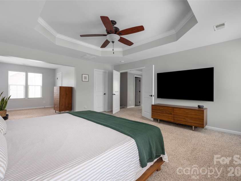 11708 Warfield Avenue, Huntersville, NC 28078.  MLS# CAR4416048, YatesRealty ID 47451. 