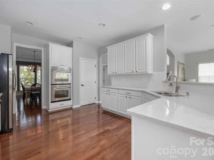 11708 Warfield Avenue, Huntersville, NC 28078.  MLS# CAR4416048, YatesRealty ID 47451. Kitchen