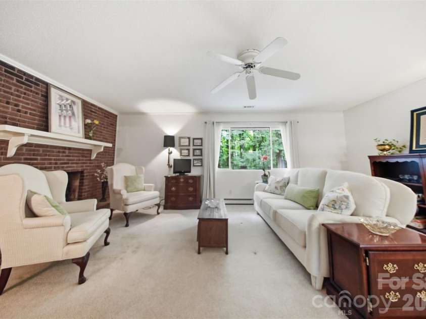 4913 New Hope Road, Belmont, NC 28012.  MLS# CAR4414764, YatesRealty ID 47452. 