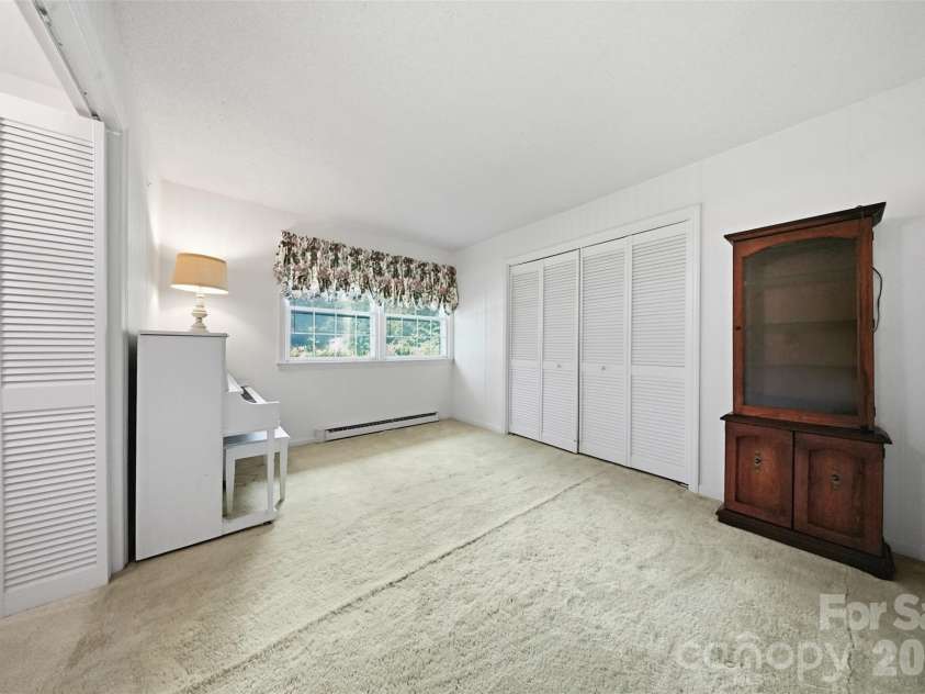4913 New Hope Road, Belmont, NC 28012.  MLS# CAR4414764, YatesRealty ID 47452. 