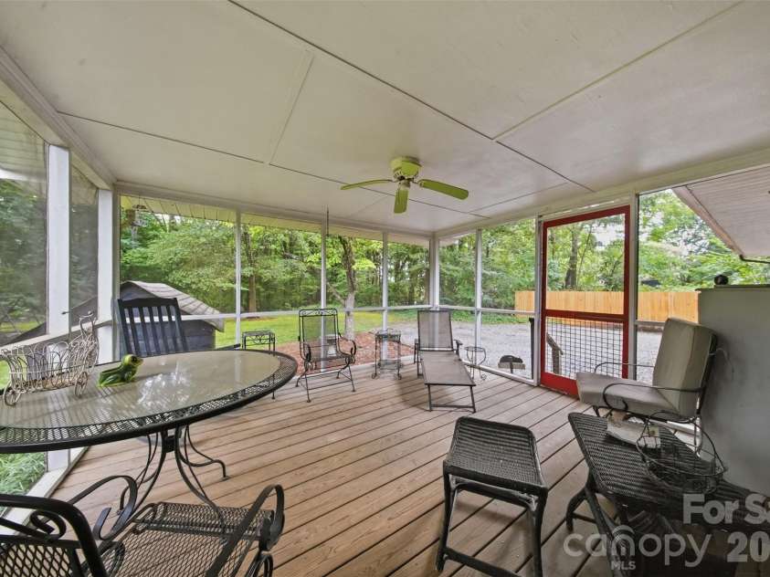 4913 New Hope Road, Belmont, NC 28012.  MLS# CAR4414764, YatesRealty ID 47452. 