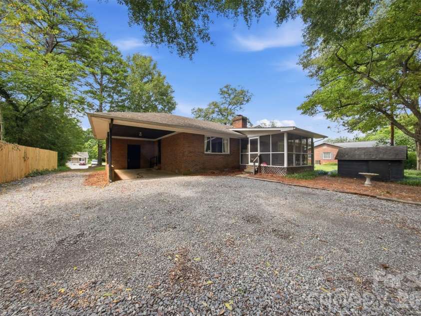 4913 New Hope Road, Belmont, NC 28012.  MLS# CAR4414764, YatesRealty ID 47452. 