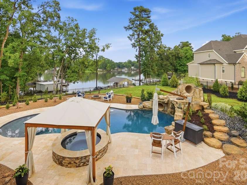 1920 Marlin Drive, Lake Wylie, SC 29710.  MLS# CAR4414993, YatesRealty ID 47453. 