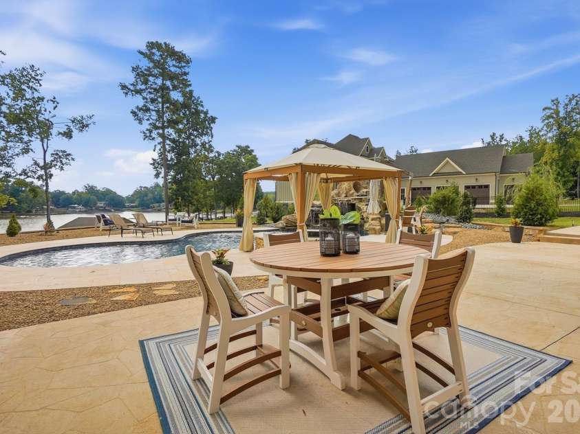 1920 Marlin Drive, Lake Wylie, SC 29710.  MLS# CAR4414993, YatesRealty ID 47453. 