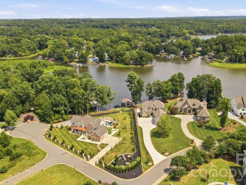 1920 Marlin Drive, Lake Wylie, SC 29710.  MLS# CAR4414993, YatesRealty ID 47453. 