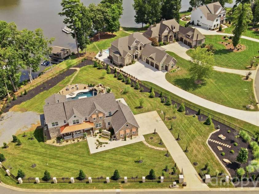1920 Marlin Drive, Lake Wylie, SC 29710.  MLS# CAR4414993, YatesRealty ID 47453. 