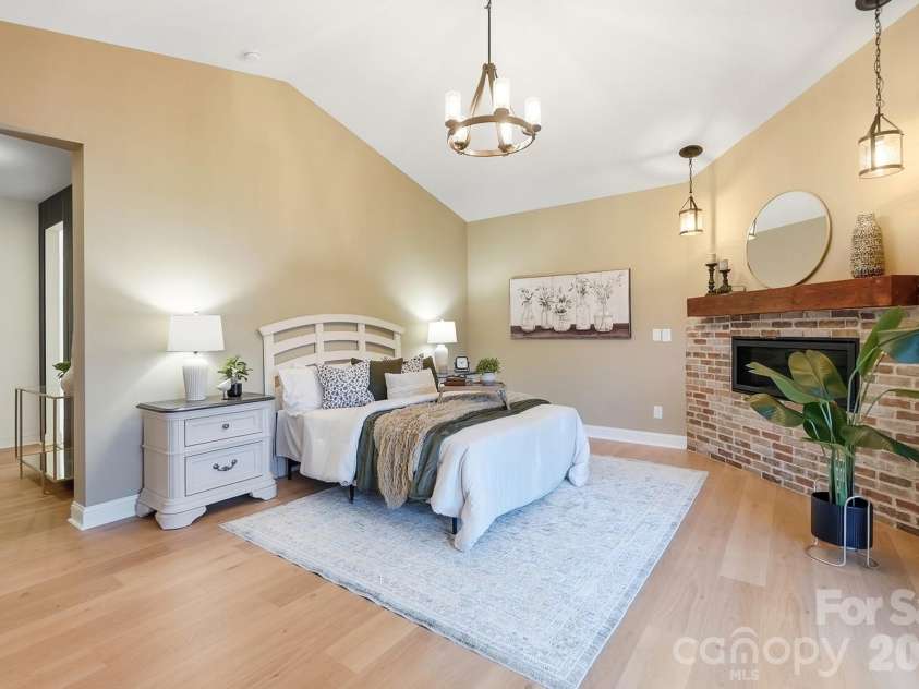 1920 Marlin Drive, Lake Wylie, SC 29710.  MLS# CAR4414993, YatesRealty ID 47453. 