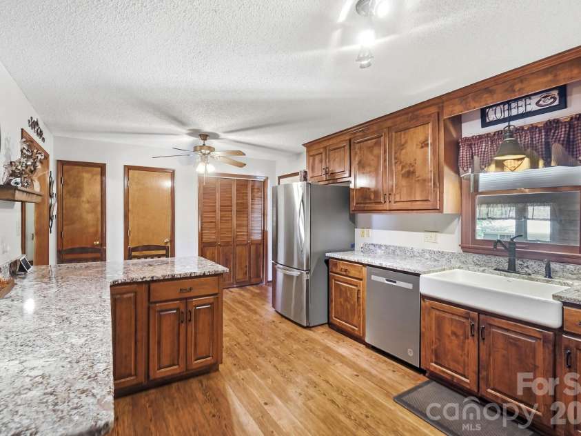 3201 Gilboa Road, Wingate, NC 28174.  MLS# CAR4415181, YatesRealty ID 47454. Granite countertops