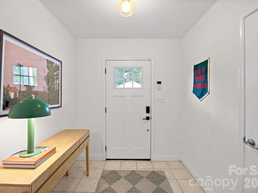 1905 Parson Street, Charlotte, NC 28205.  MLS# CAR4414878, YatesRealty ID 47455. Foyer