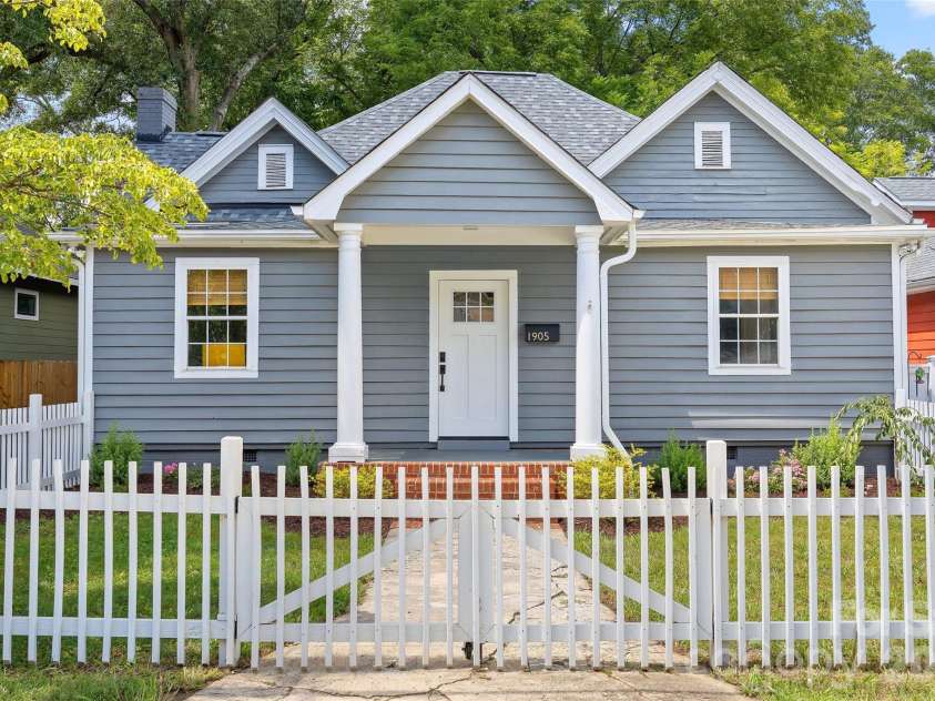 1905 Parson Street, Charlotte, NC 28205.  MLS# CAR4414878, YatesRealty ID 47455. Front Exterior