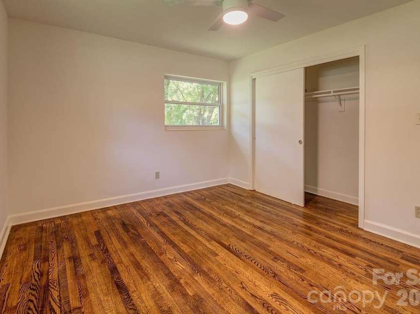 10 Meadowview Road, Asheville, NC 28804.  MLS# CAR4415246, YatesRealty ID 47456. Floors Recently Refinished