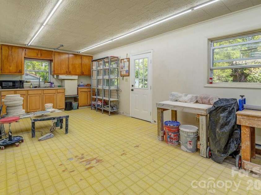 10 Meadowview Road, Asheville, NC 28804.  MLS# CAR4415246, YatesRealty ID 47456. Working Ceramics Studio