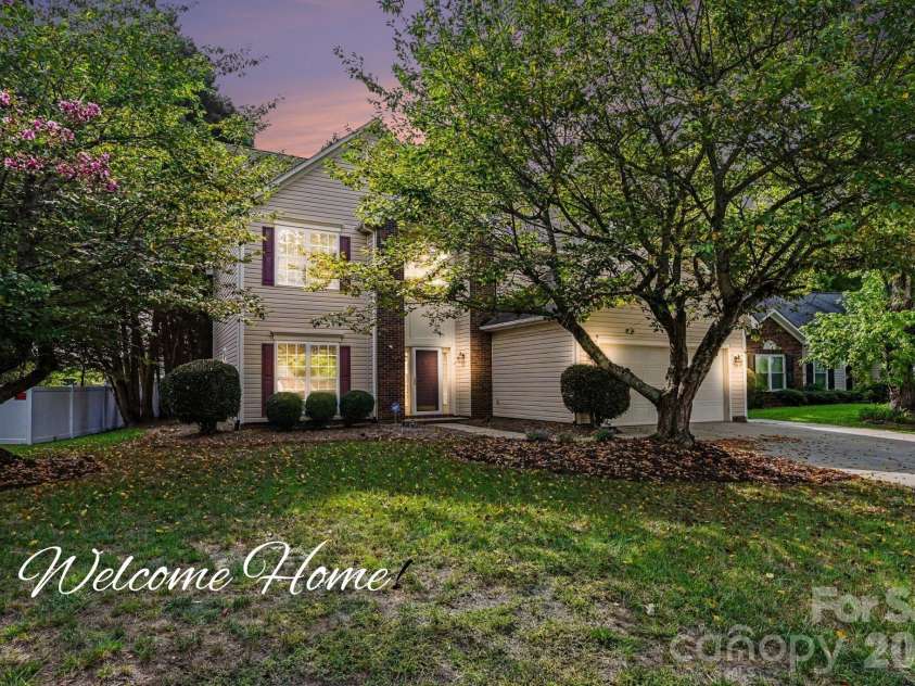 5839 BROOKSTONE Drive, Concord, NC 28027.  MLS# CAR4397657, YatesRealty ID 47457. Welcome Home!