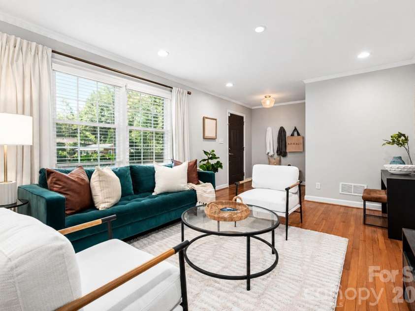 3101 Northampton Drive, Charlotte, NC 28210.  MLS# CAR4410944, YatesRealty ID 47458. 