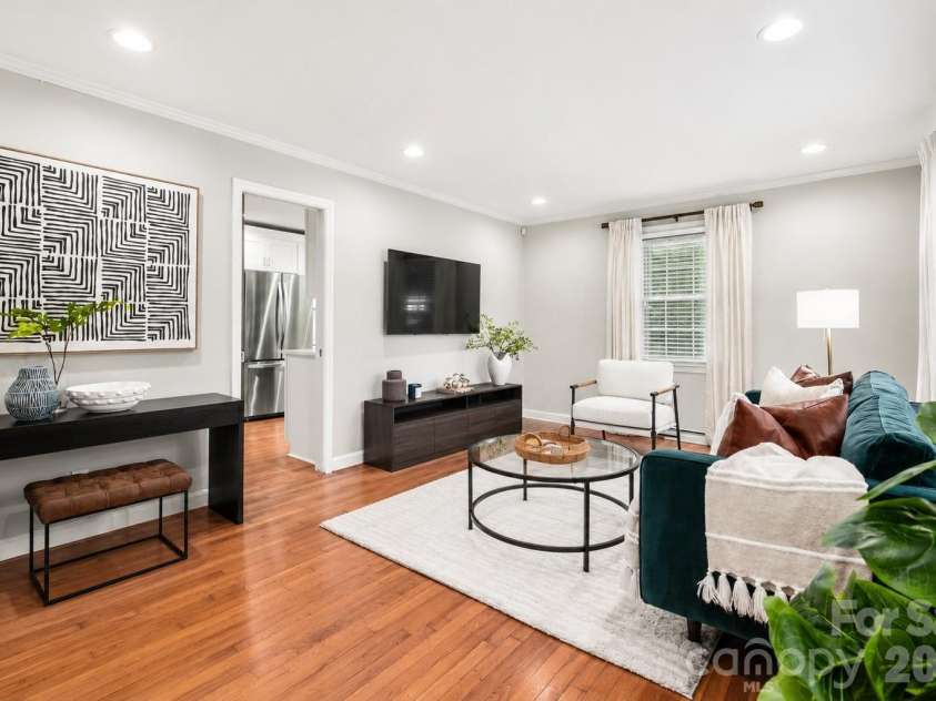 3101 Northampton Drive, Charlotte, NC 28210.  MLS# CAR4410944, YatesRealty ID 47458. 