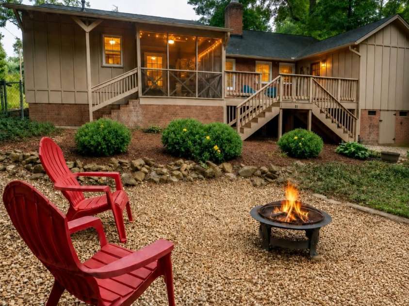 3101 Northampton Drive, Charlotte, NC 28210.  MLS# CAR4410944, YatesRealty ID 47458. 