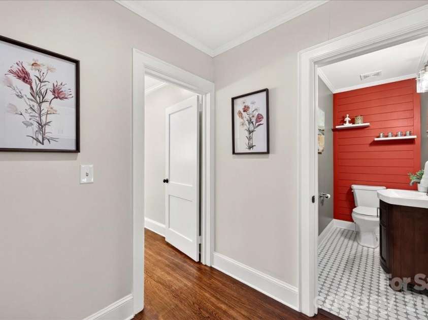 720 Park Avenue, Charlotte, NC 28203.  MLS# CAR4409263, YatesRealty ID 47461. 