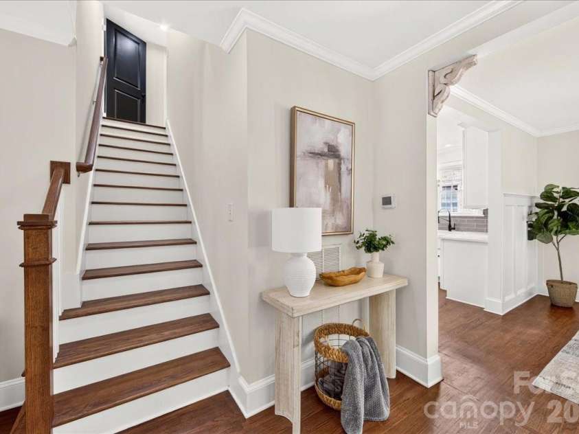 720 Park Avenue, Charlotte, NC 28203.  MLS# CAR4409263, YatesRealty ID 47461. 