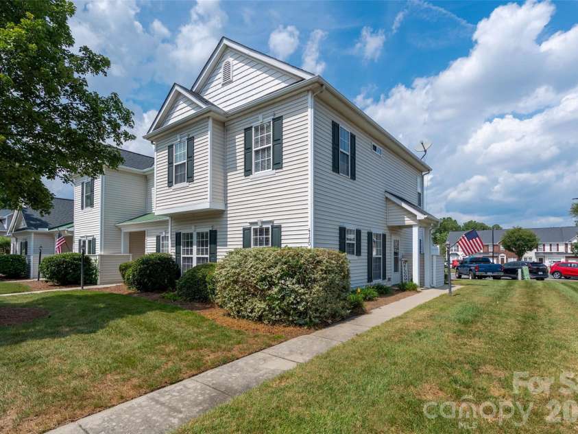 4150 Center Place Drive, Harrisburg, NC 28075.  MLS# CAR4417347, YatesRealty ID 47462. 