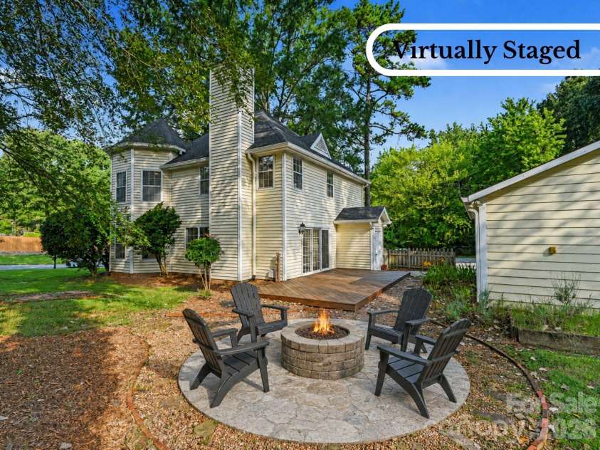 8834 Rittenhouse Circle, Charlotte, NC 28270.  MLS# CAR4413342, YatesRealty ID 47463. Virtually staged
