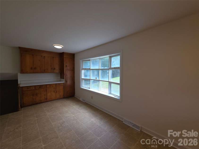 7600 Woodstream Drive, Charlotte, NC 28210.  MLS# CAR4419032, YatesRealty ID 47464. 