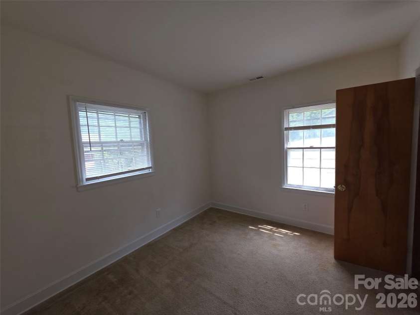 7600 Woodstream Drive, Charlotte, NC 28210.  MLS# CAR4419032, YatesRealty ID 47464. 