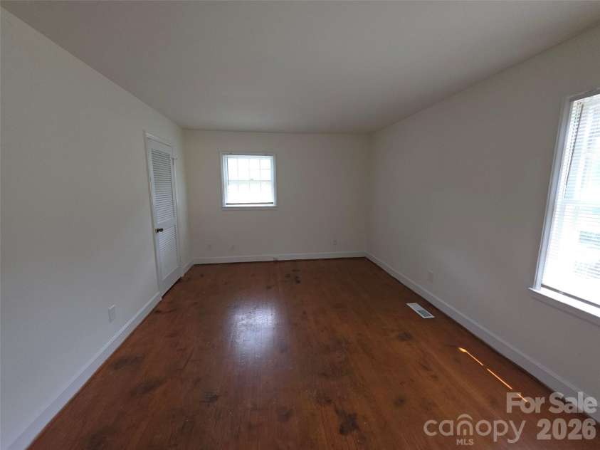 7600 Woodstream Drive, Charlotte, NC 28210.  MLS# CAR4419032, YatesRealty ID 47464. 