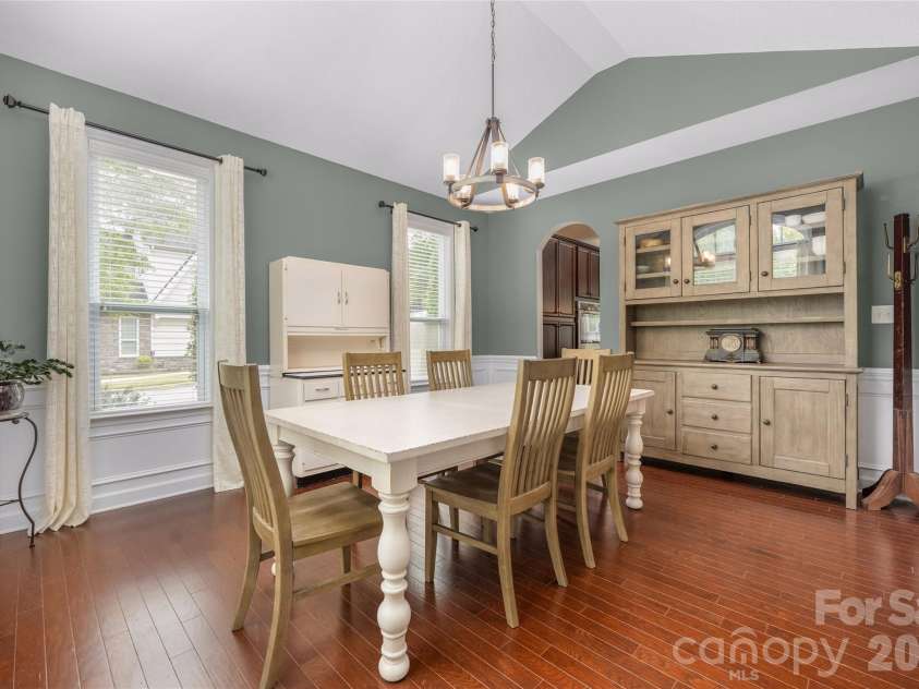 10328 Drake Hill Drive, Huntersville, NC 28078.  MLS# CAR4425644, YatesRealty ID 47465. 