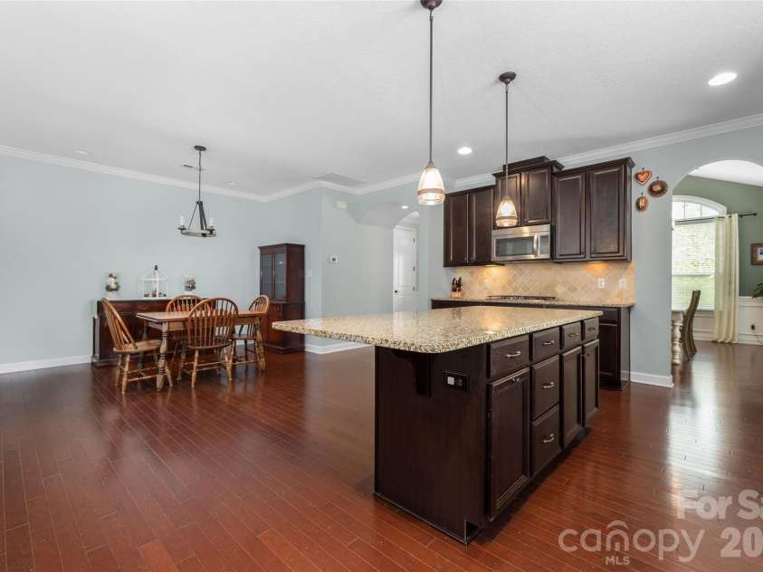 10328 Drake Hill Drive, Huntersville, NC 28078.  MLS# CAR4425644, YatesRealty ID 47465. 