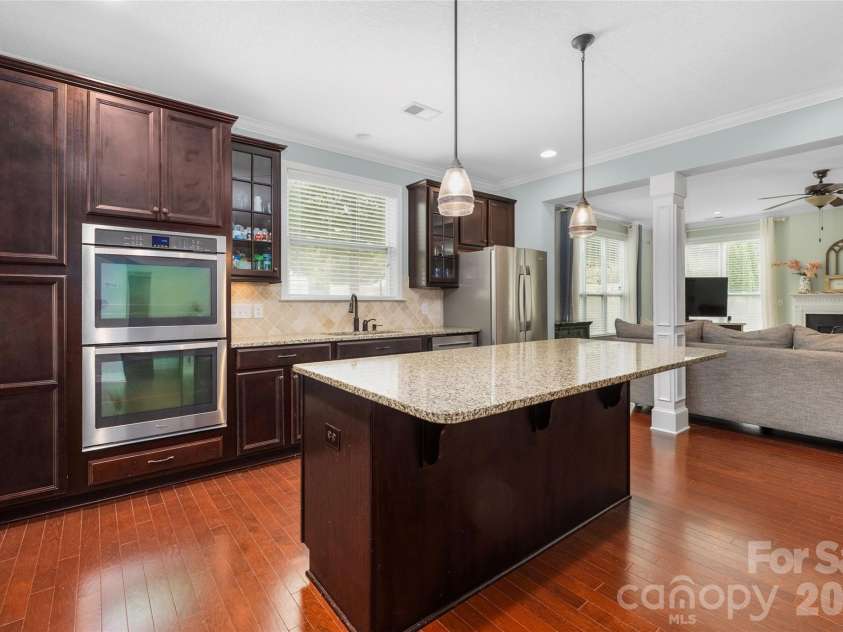 10328 Drake Hill Drive, Huntersville, NC 28078.  MLS# CAR4425644, YatesRealty ID 47465. 