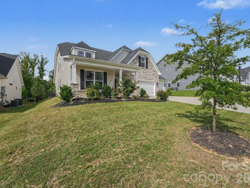6858 Hunts Mesa Drive, Fort Mill, SC 29707.  MLS# CAR4417720, YatesRealty ID 47466. 