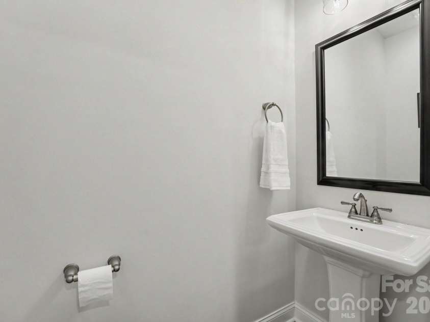 6858 Hunts Mesa Drive, Fort Mill, SC 29707.  MLS# CAR4417720, YatesRealty ID 47466. 