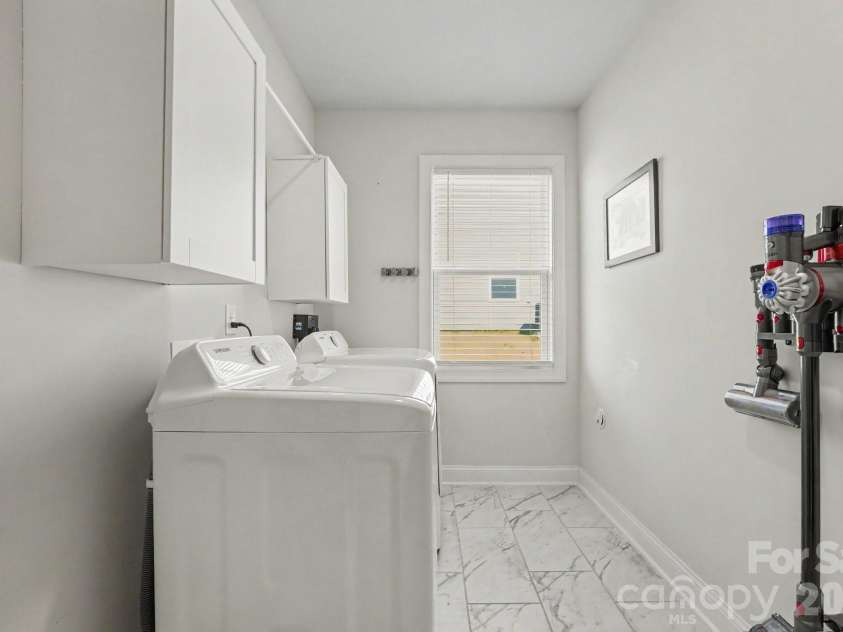 6858 Hunts Mesa Drive, Fort Mill, SC 29707.  MLS# CAR4417720, YatesRealty ID 47466. 