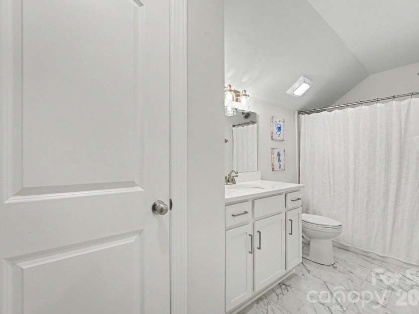 6858 Hunts Mesa Drive, Fort Mill, SC 29707.  MLS# CAR4417720, YatesRealty ID 47466. 