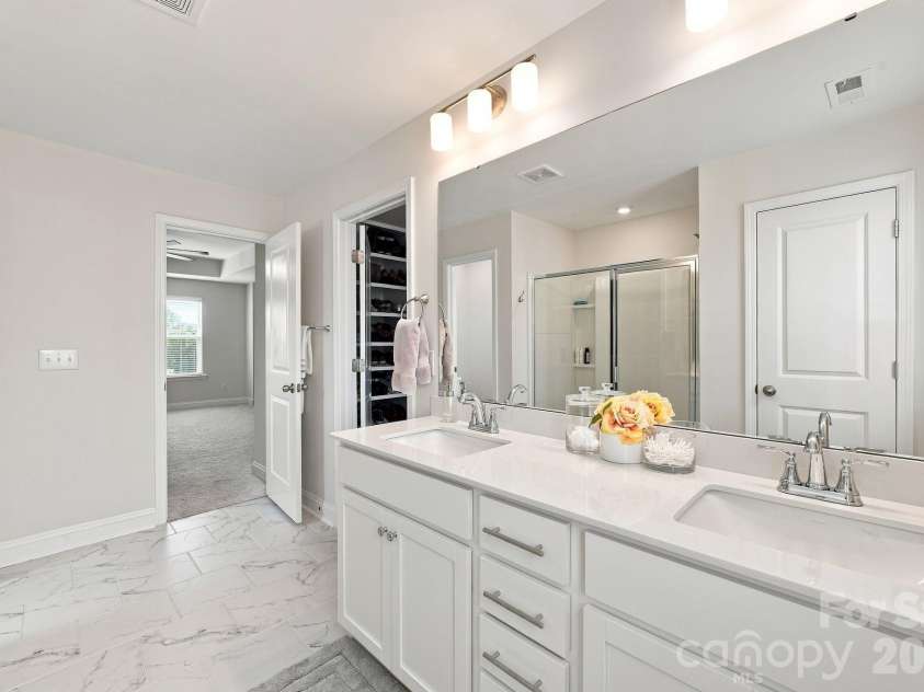 1533 Cedar Tree Drive, Belmont, NC 28012.  MLS# CAR4418136, YatesRealty ID 47468. 
