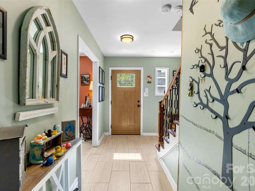 6777 Stoney Ridge Road, Matthews, NC 28104.  MLS# CAR4418819, YatesRealty ID 47469. 