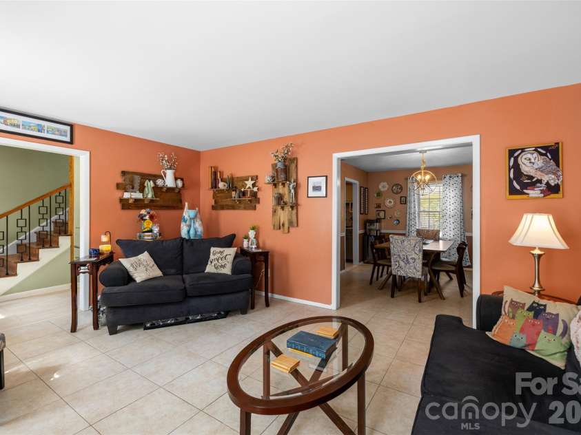 6777 Stoney Ridge Road, Matthews, NC 28104.  MLS# CAR4418819, YatesRealty ID 47469. 