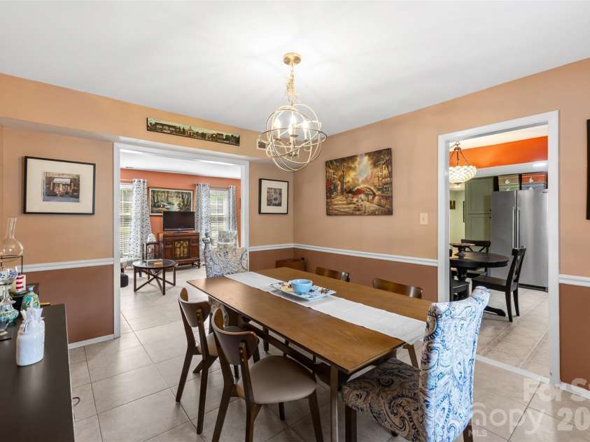 6777 Stoney Ridge Road, Matthews, NC 28104.  MLS# CAR4418819, YatesRealty ID 47469. 