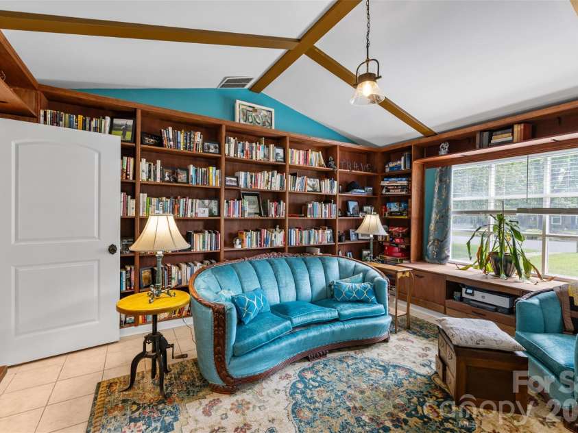 6777 Stoney Ridge Road, Matthews, NC 28104.  MLS# CAR4418819, YatesRealty ID 47469. 