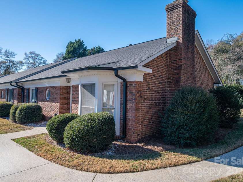 1212 Franklin Boulevard, Gastonia, NC 28054.  MLS# CAR4327216, YatesRealty ID 4747. 