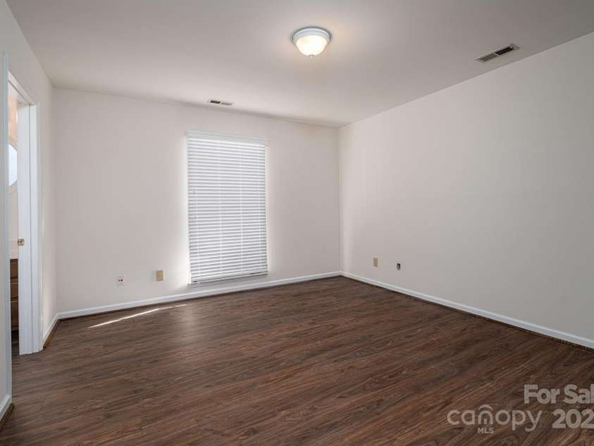 1212 Franklin Boulevard, Gastonia, NC 28054.  MLS# CAR4327216, YatesRealty ID 4747. 