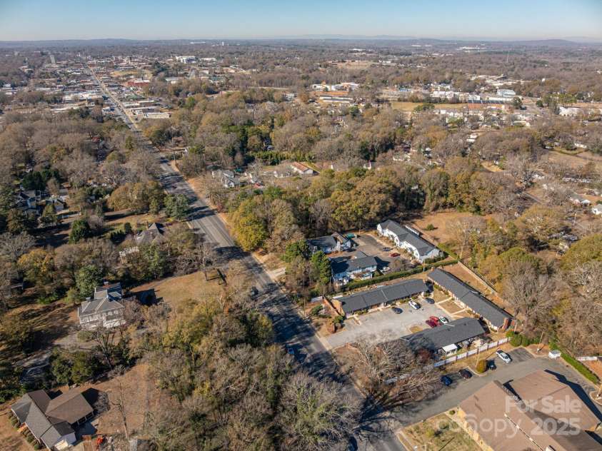 1212 Franklin Boulevard, Gastonia, NC 28054.  MLS# CAR4327216, YatesRealty ID 4747. 