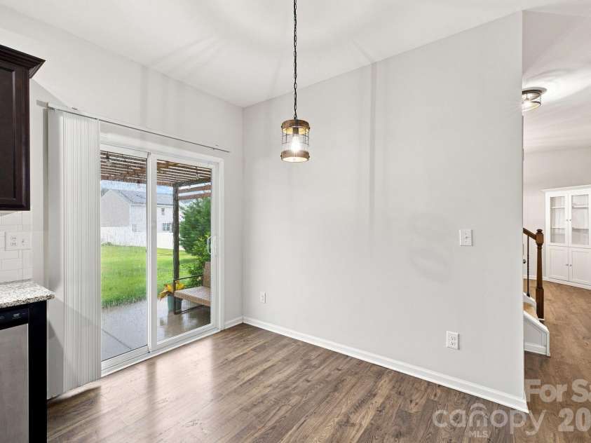 2424 Tallet Trace, Charlotte, NC 28216.  MLS# CAR4418651, YatesRealty ID 47471. 