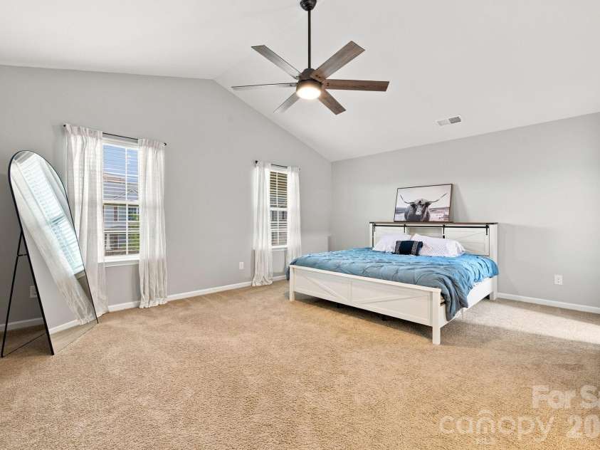 2424 Tallet Trace, Charlotte, NC 28216.  MLS# CAR4418651, YatesRealty ID 47471. Large Master Bedroom