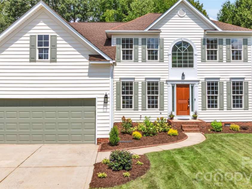 14611 Eastgrove Drive, Pineville, NC 28134.  MLS# CAR4417940, YatesRealty ID 47472. 