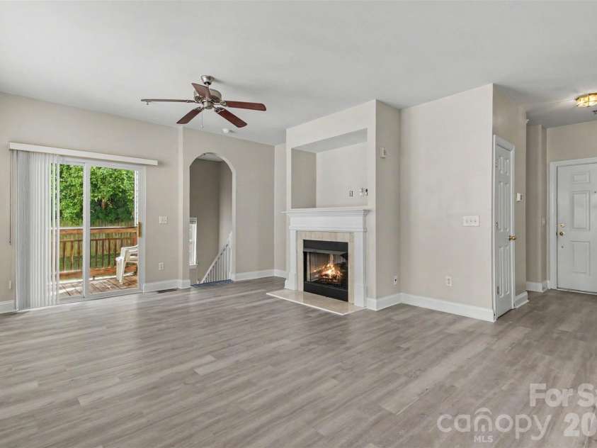 6858 Park Place Drive, Charlotte, NC 28262.  MLS# CAR4417425, YatesRealty ID 47473. 