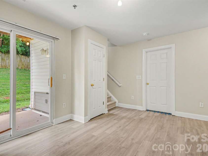 6858 Park Place Drive, Charlotte, NC 28262.  MLS# CAR4417425, YatesRealty ID 47473. Lower Level Flex Space