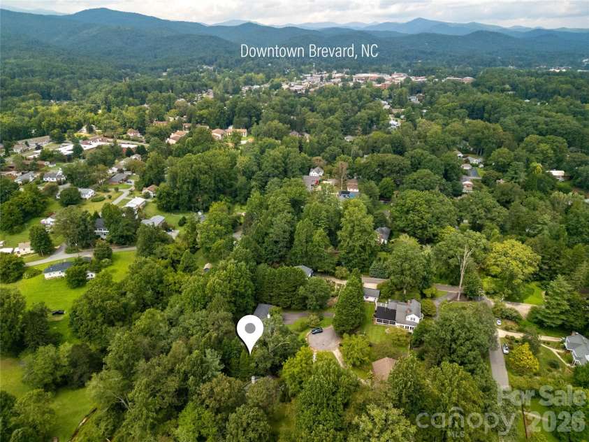 72 Memory Lane, Brevard, NC 28712.  MLS# CAR4352602, YatesRealty ID 47474. 